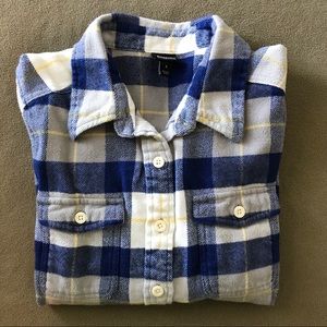 Patagonia women's fjord flannel shirt
Size 0